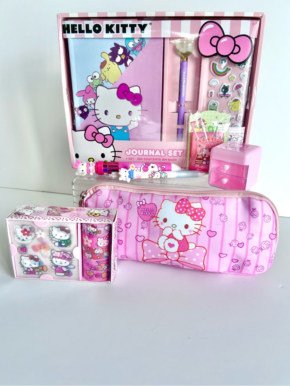 💖(HK387) Hello Kitty Adorable 7-Piece Stationery Bundle! - Picture 10 of 10